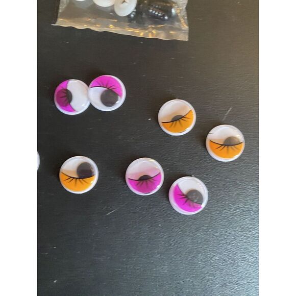 Googly Eyes for Crafts All Colors Round Plastic Wiggle Eyes with Self Sticking - Picture 9 of 10